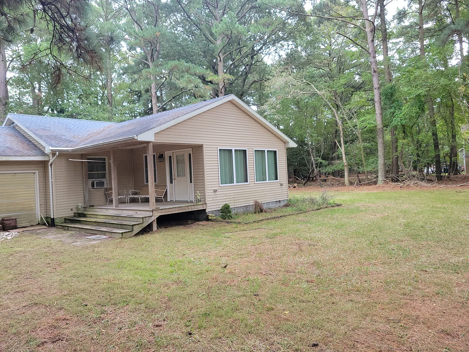 3 bed, 1800 sqft, $2,500 — Photo 2