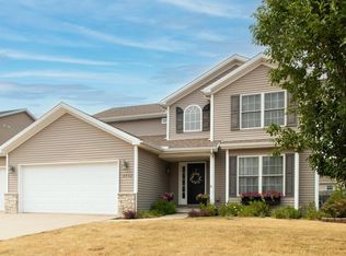 2992 Wolf Creek Ln, Normal, IL 61761