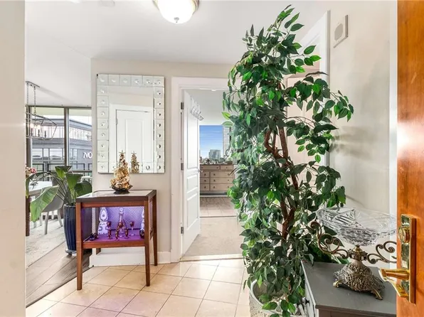 700 Park Regency Pl NE, Atlanta, GA