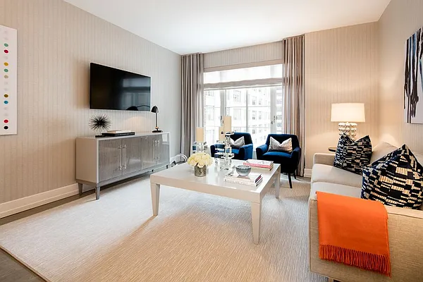 Sold by Extell Marketing Group LLC | media 15