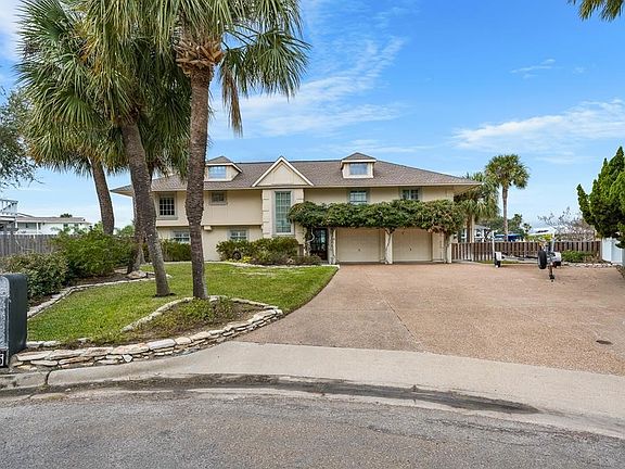 2nd image of 25 Luau Ln