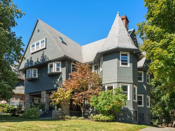 298 Ashmont St APT C, Dorchester, MA 02124