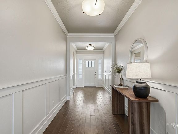 4th image of 10668 W Goldenrod Ave