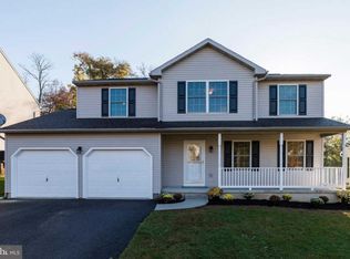 108 Clarion Dr, Douglassville, PA 19518