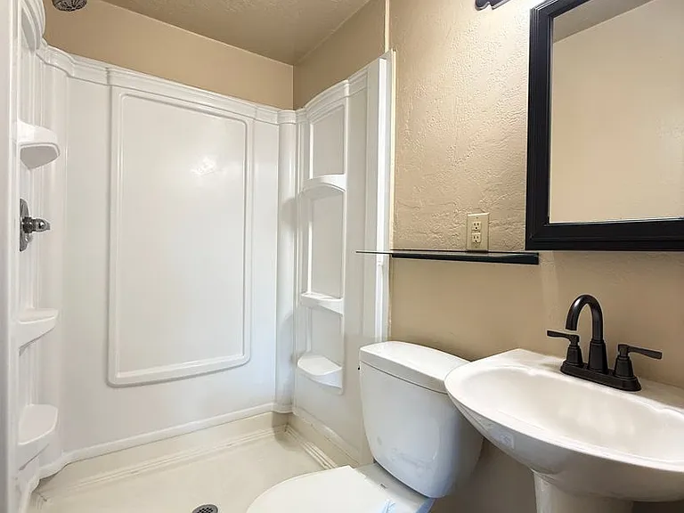 2900 Terr Mont Loop — Photo 7