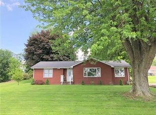 1044 Lakeview Dr, Latrobe, PA