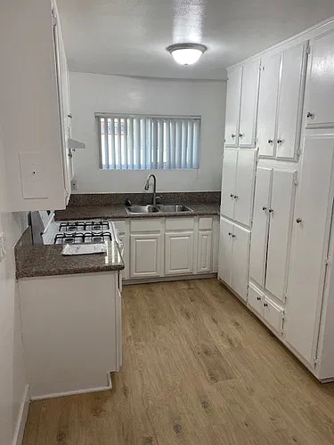 Floor plan Studio. 1 Bath. 0 Half