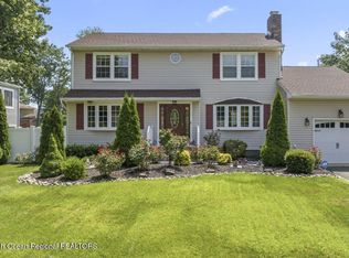 126 Mello Ln, Toms River, NJ 08753