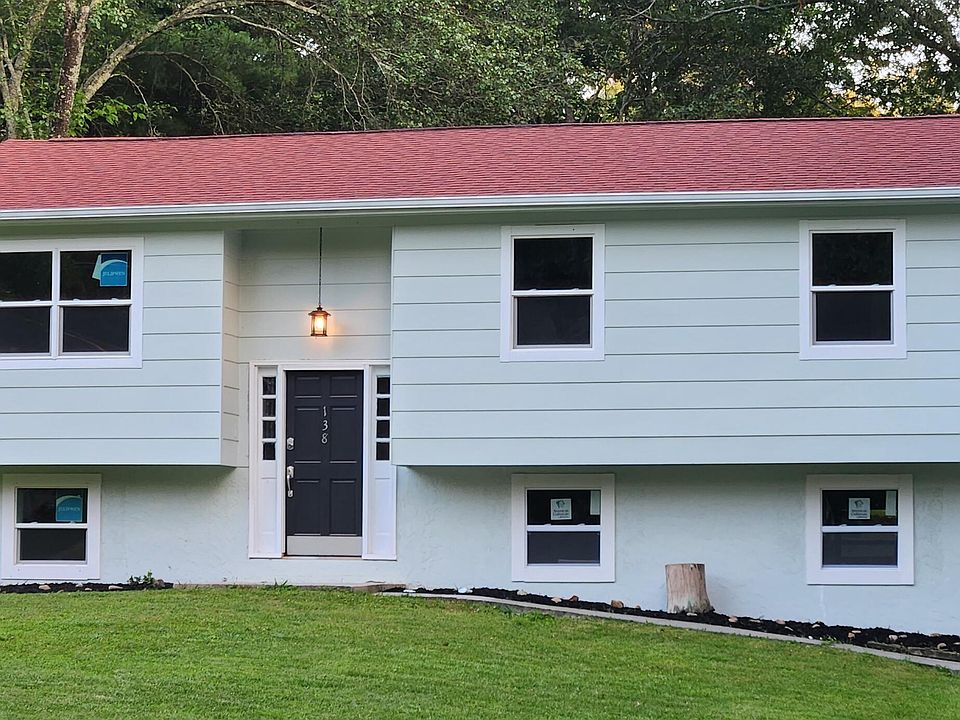 1st image of 138 Heritage Hills Cir NE