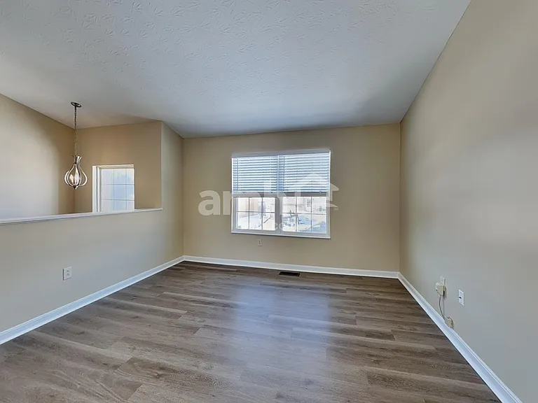 1632 Raintree Ct — Photo 5
