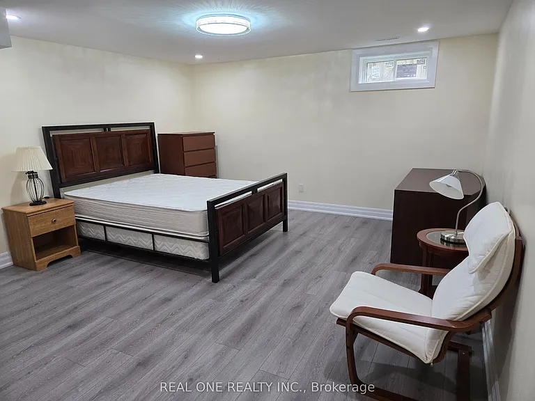 63 Boake Trl — Photo 2