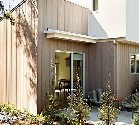 3rd image of 2209 Louella Ave
