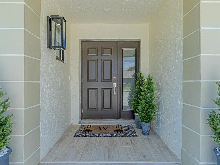2766 Carnation Ct — Photo 39