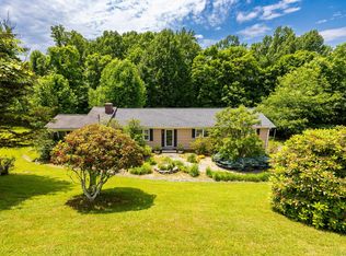 313 Woodland Hills Rd, Southbury, CT 06488