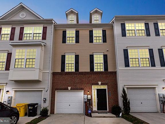 4th image of 8426 Meadowlark Ln