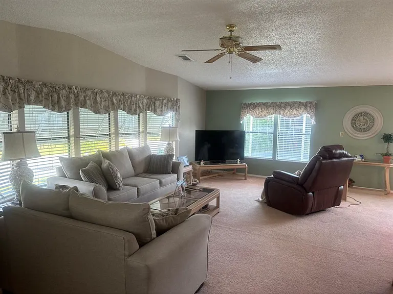 223 Hibisco Dr — Photo 4