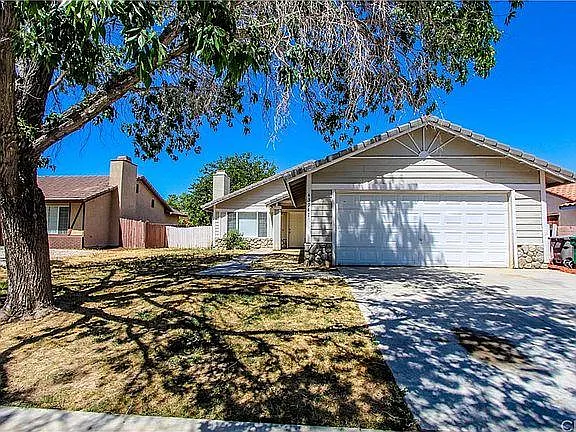 43947 Maria Cir photo 1