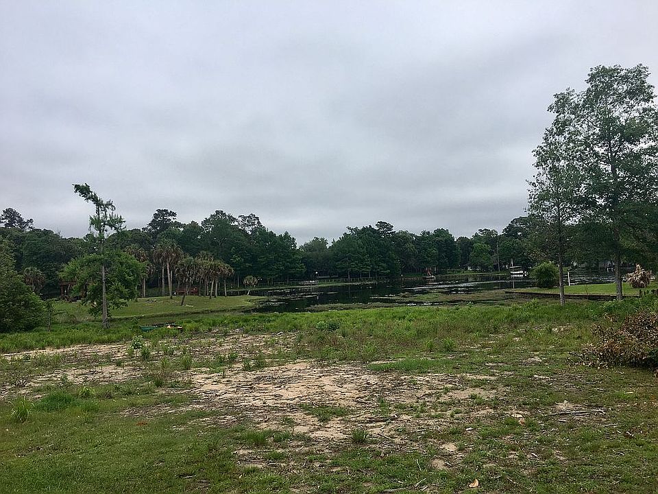 1st image of 408 Paw Paw Ln