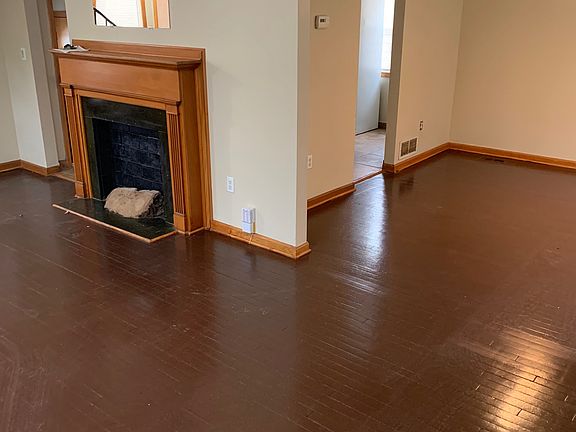 3rd image of 17315 Throckley Ave