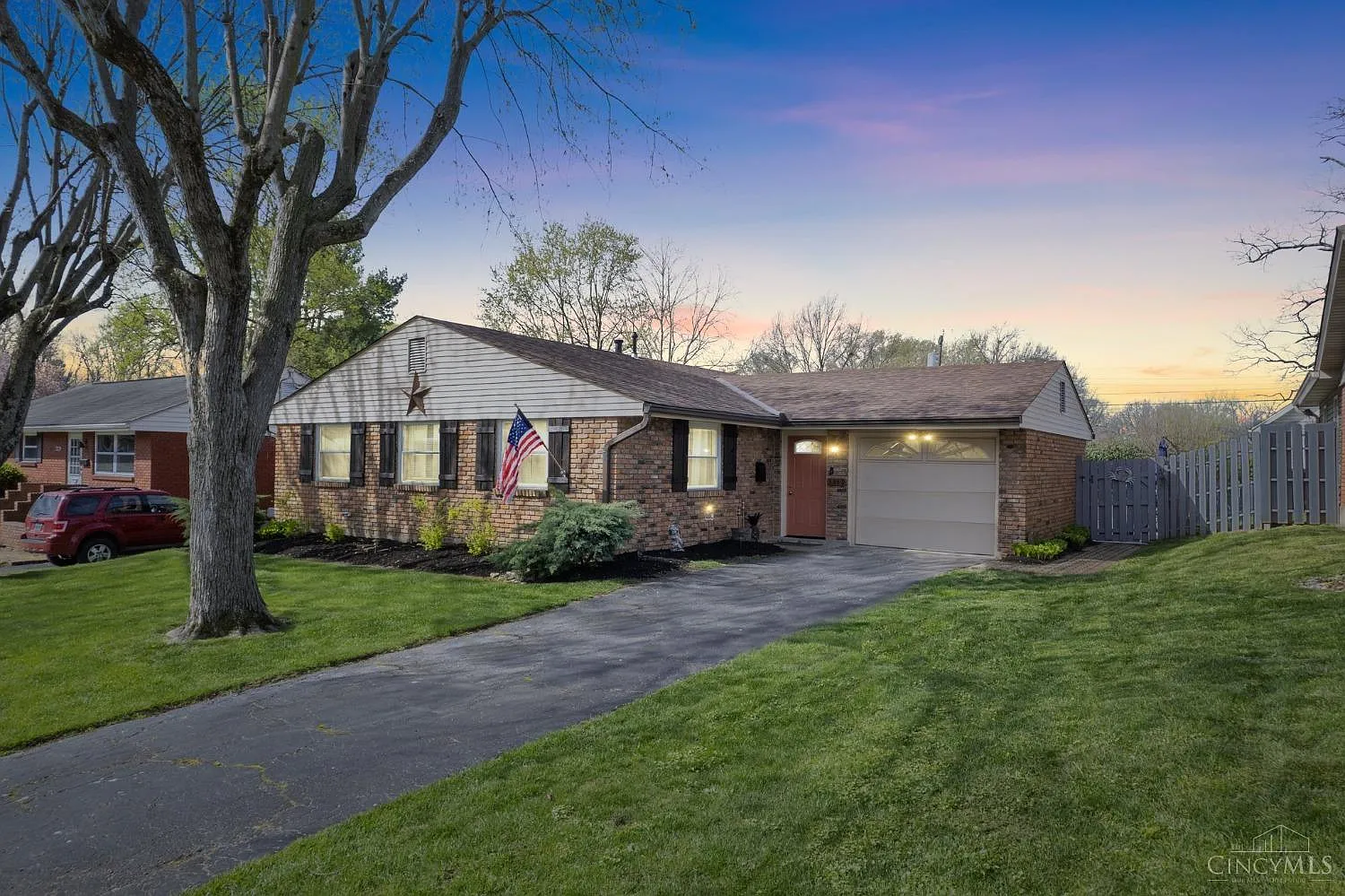 3349 Rio Grande Ln photo 1