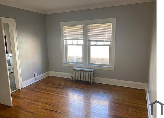 2nd image of 1292 Cove Ave #9
