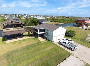 7109 Beau Rue St, Hitchcock, TX 77563