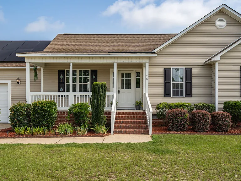 46 Bayberry Ln — Photo 6