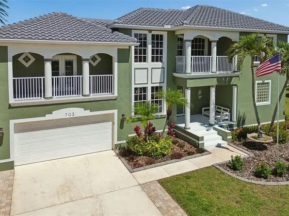 703 Bunker View Dr, Apollo Beach, FL 33572