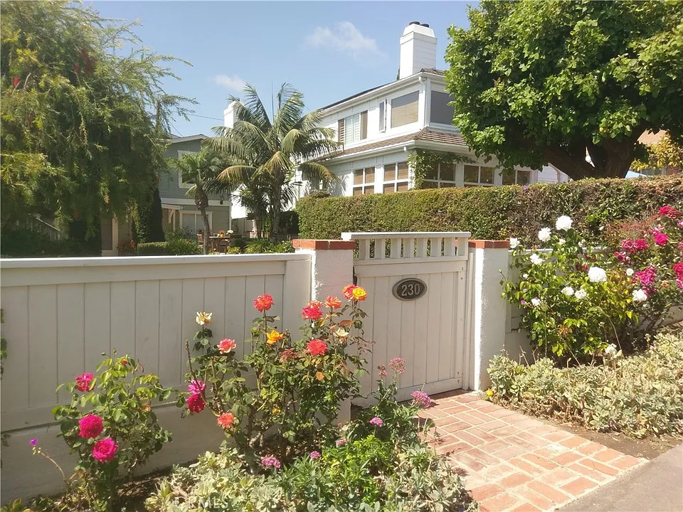 230 Beverly St #3