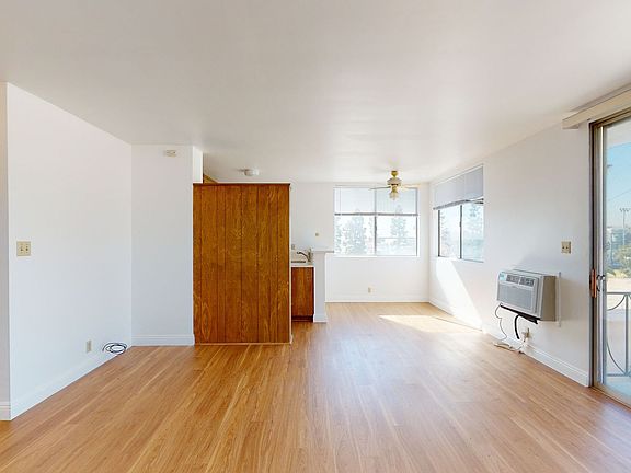 2nd image of 1170 College View Dr APT 3