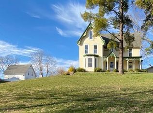 706 Westside Dr, Aurora, IN 47001