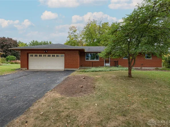 11159 Dog Leg Rd, Vandalia, OH 45377