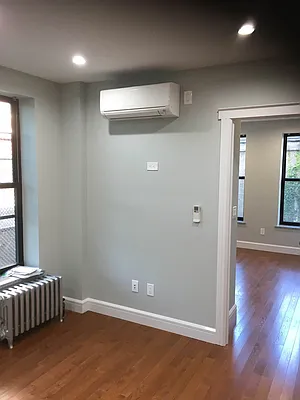 Rented by Halvatzis Realty | media 12