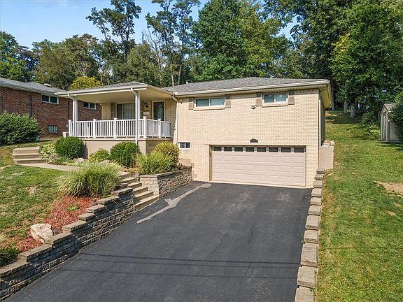 3rd image of 14201 Caroline Dr
