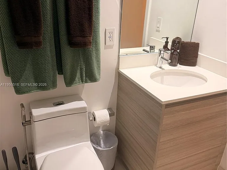 121 NE 34th St #2806A — Photo 21