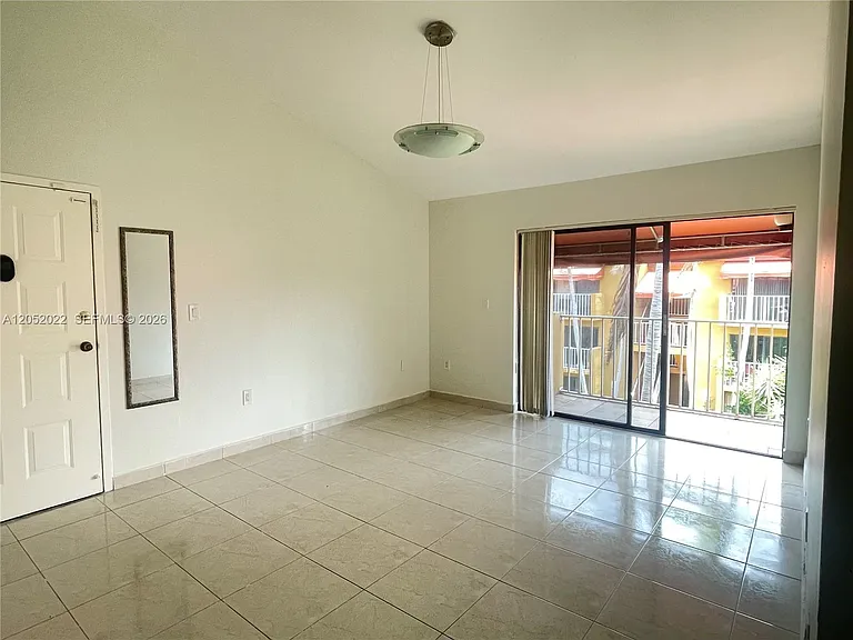15610 SW 80th St #J-304 — Photo 2