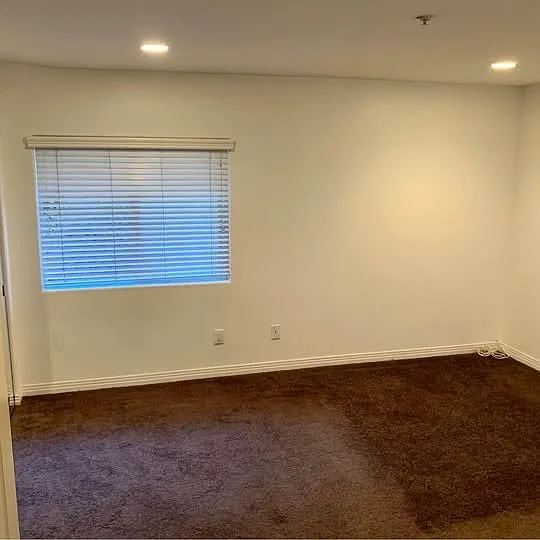 3 bed, 2.5 bath, 1650 sqft, $1,350 — Photo 3