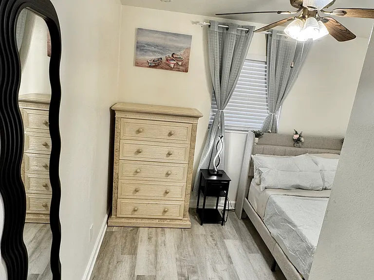 Dresser included