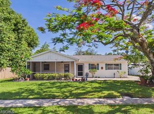 3067 Buena Vista Ln, Naples, FL 34105