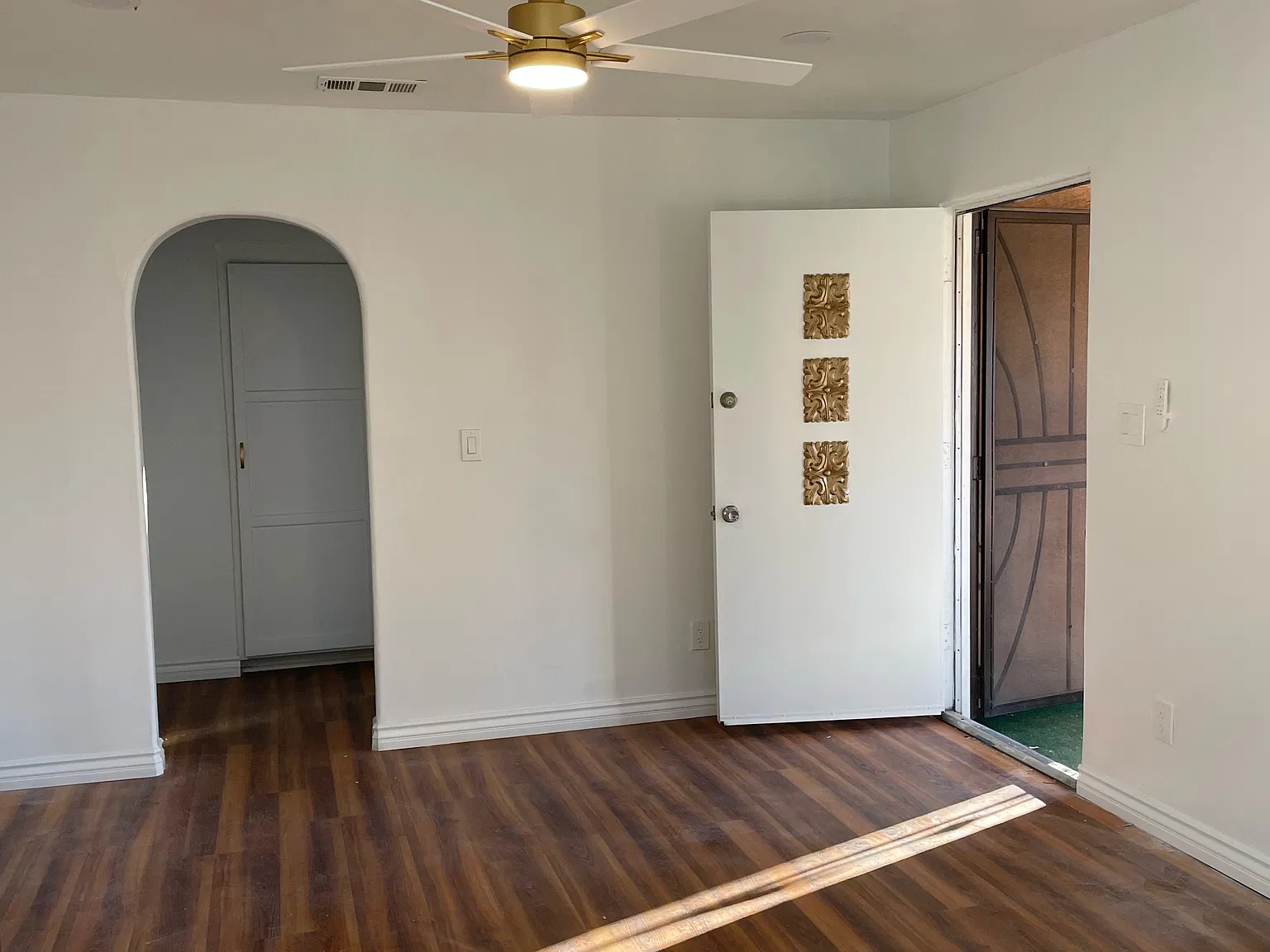 2 bed, 720 sqft, $2,850 — Photo 4