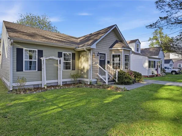 228 Neoma Dr, Norfolk, VA 23503