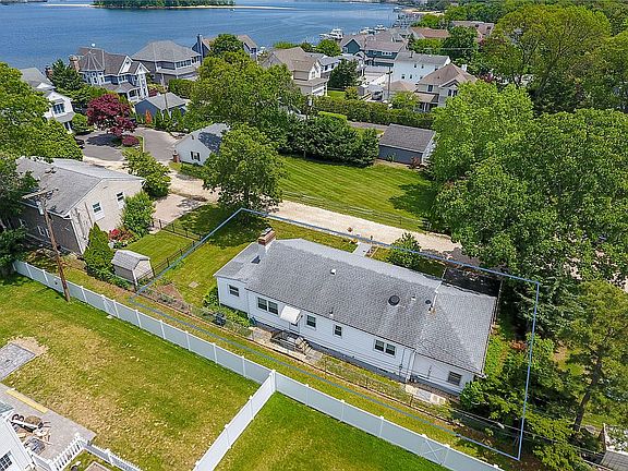 Steps to Manasquan River