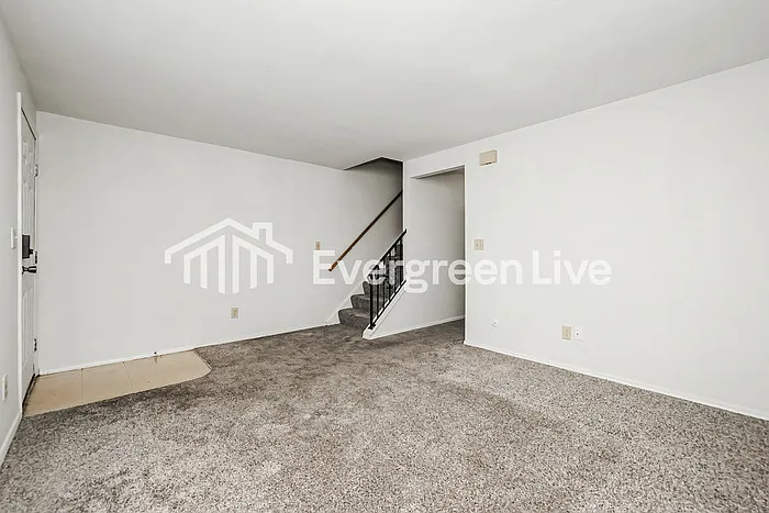 2 bed, 1.5 bath, 1094 sqft, $895 — Photo 4
