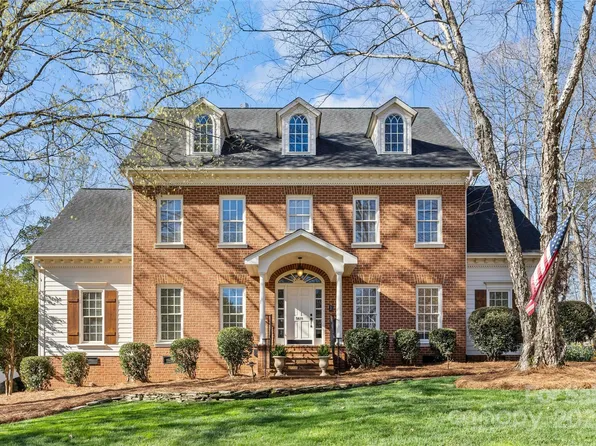 5618 Camilla Dr, Charlotte, NC 28226