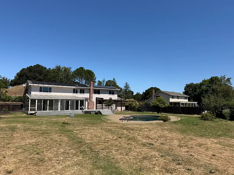427 Bloom Ln — Photo 44