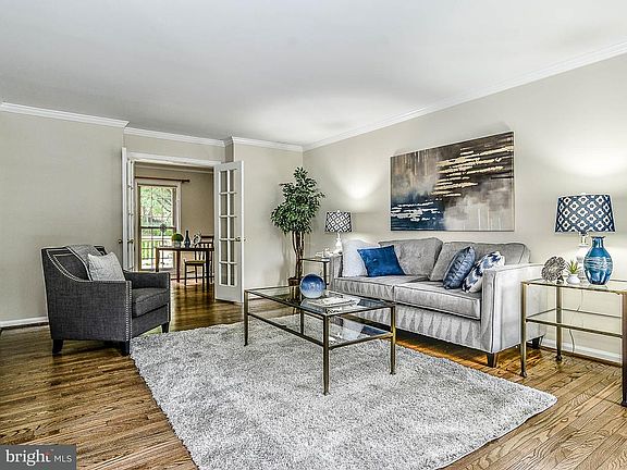 4th image of 3005 Heritage Farm Ct