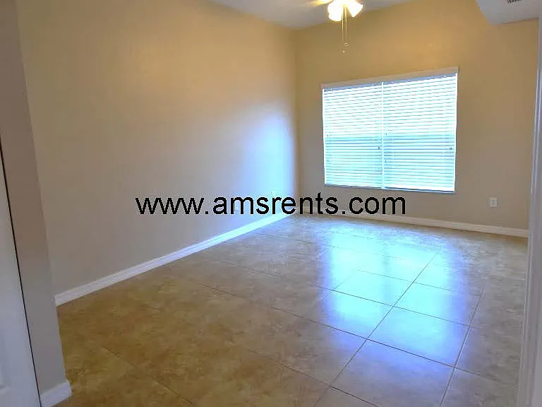 4601 Yellowgold Rd W #8-102 — Photo 10