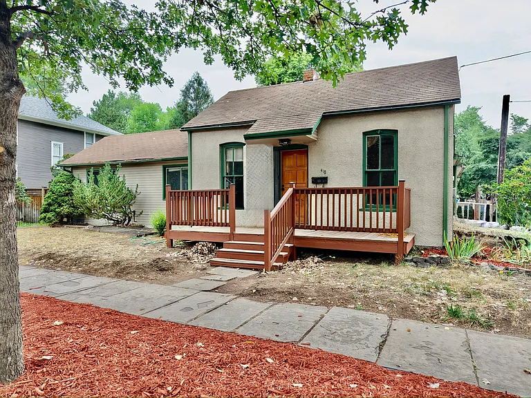 418 W Olive St — Photo 1