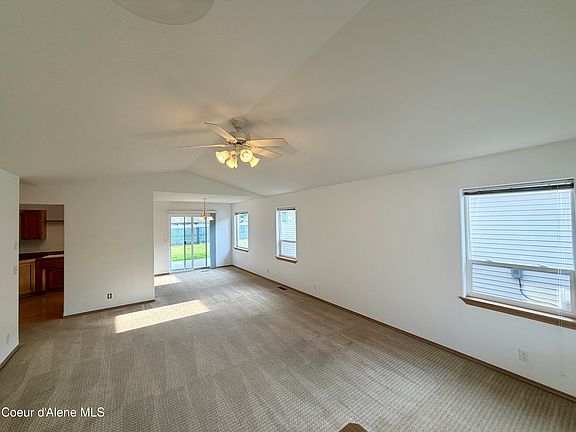 4th image of 1107 W Woodlawn Dr