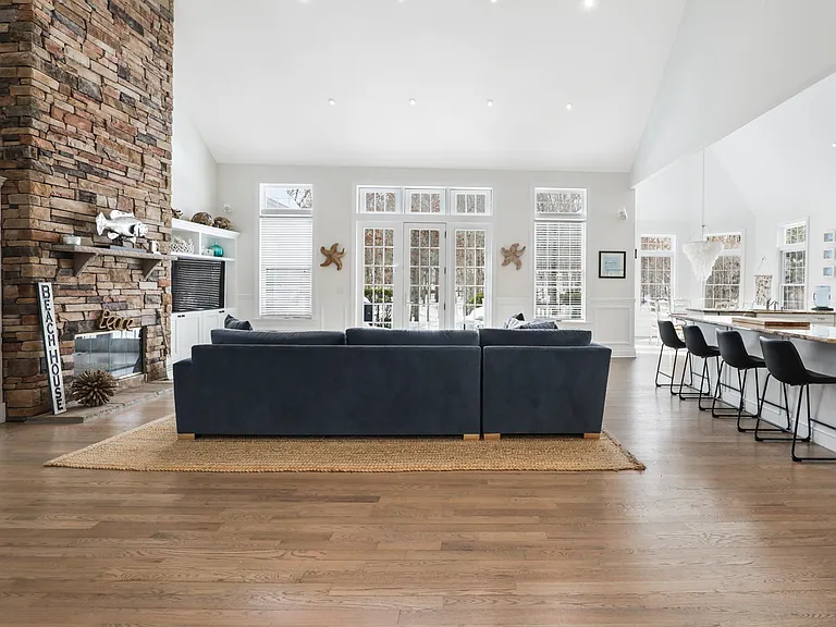 21 Corbett Dr — Photo 6